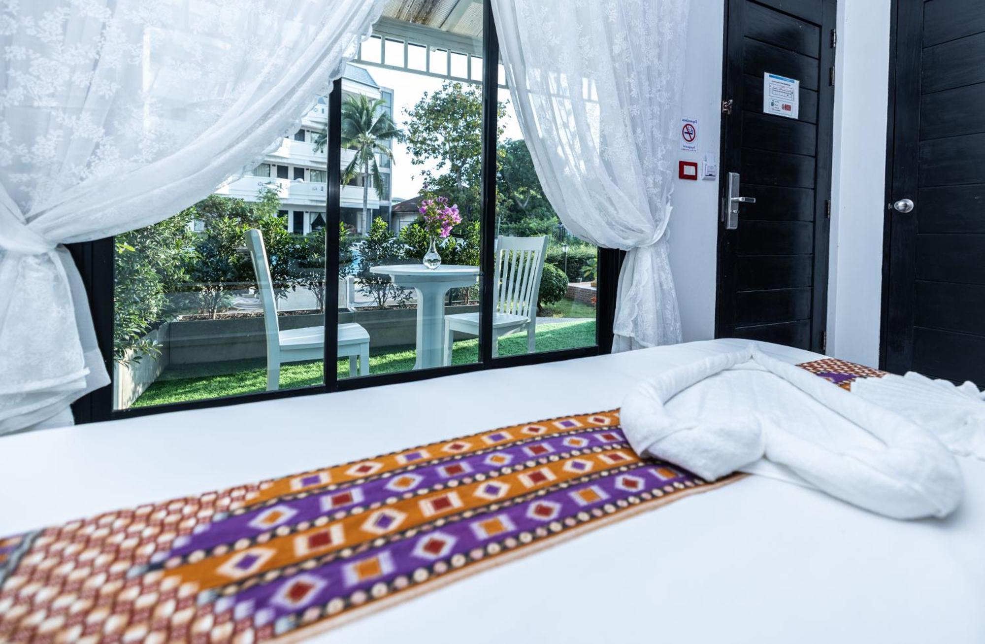Blue Carina Hotel Пхукет Экстерьер фото