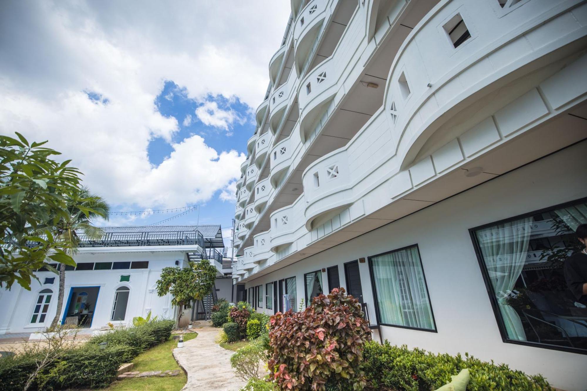 Blue Carina Hotel Пхукет Экстерьер фото