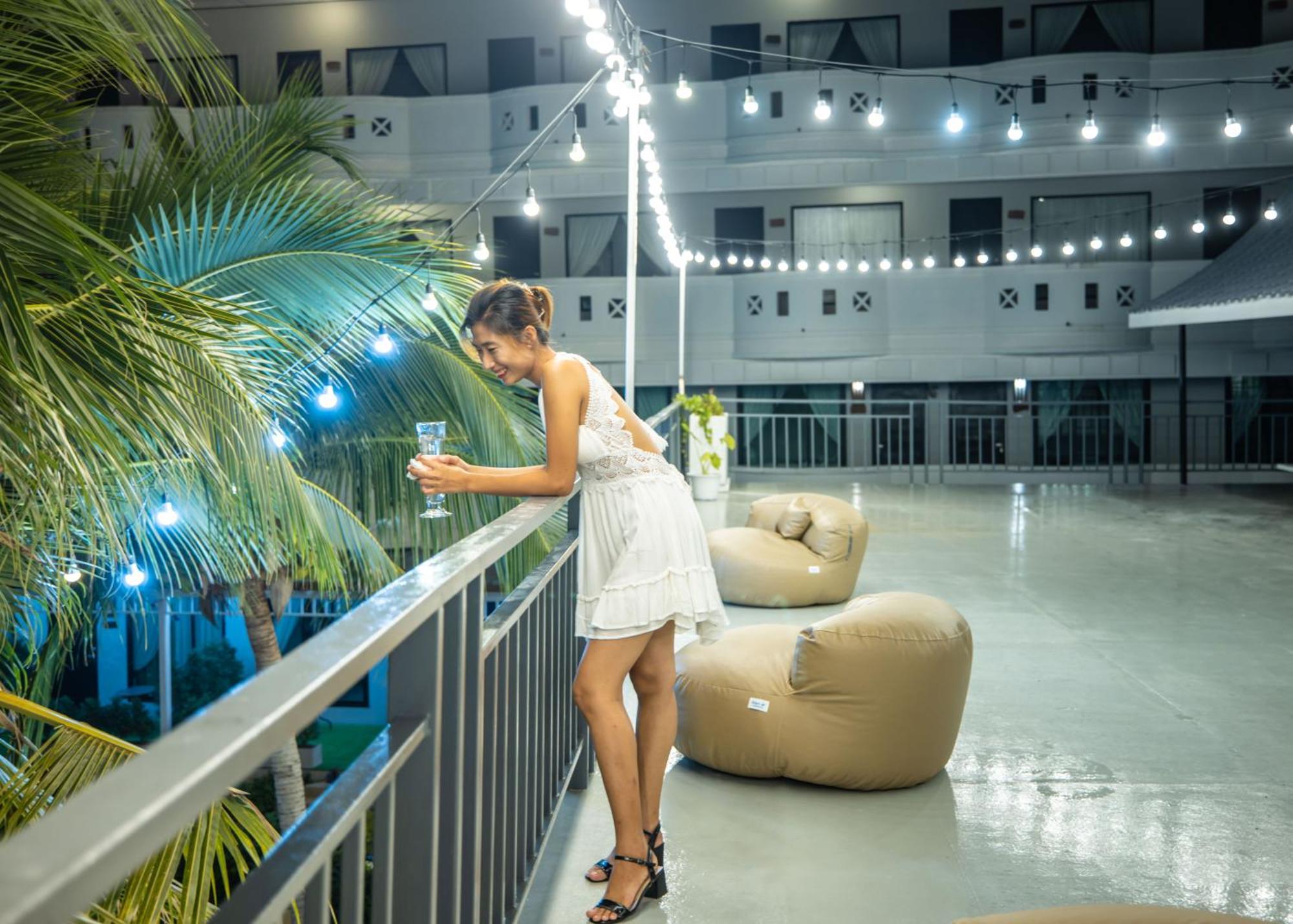 Blue Carina Hotel Пхукет Экстерьер фото