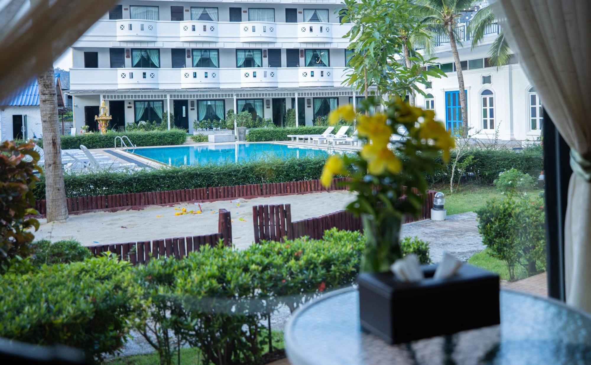 Blue Carina Hotel Пхукет Экстерьер фото