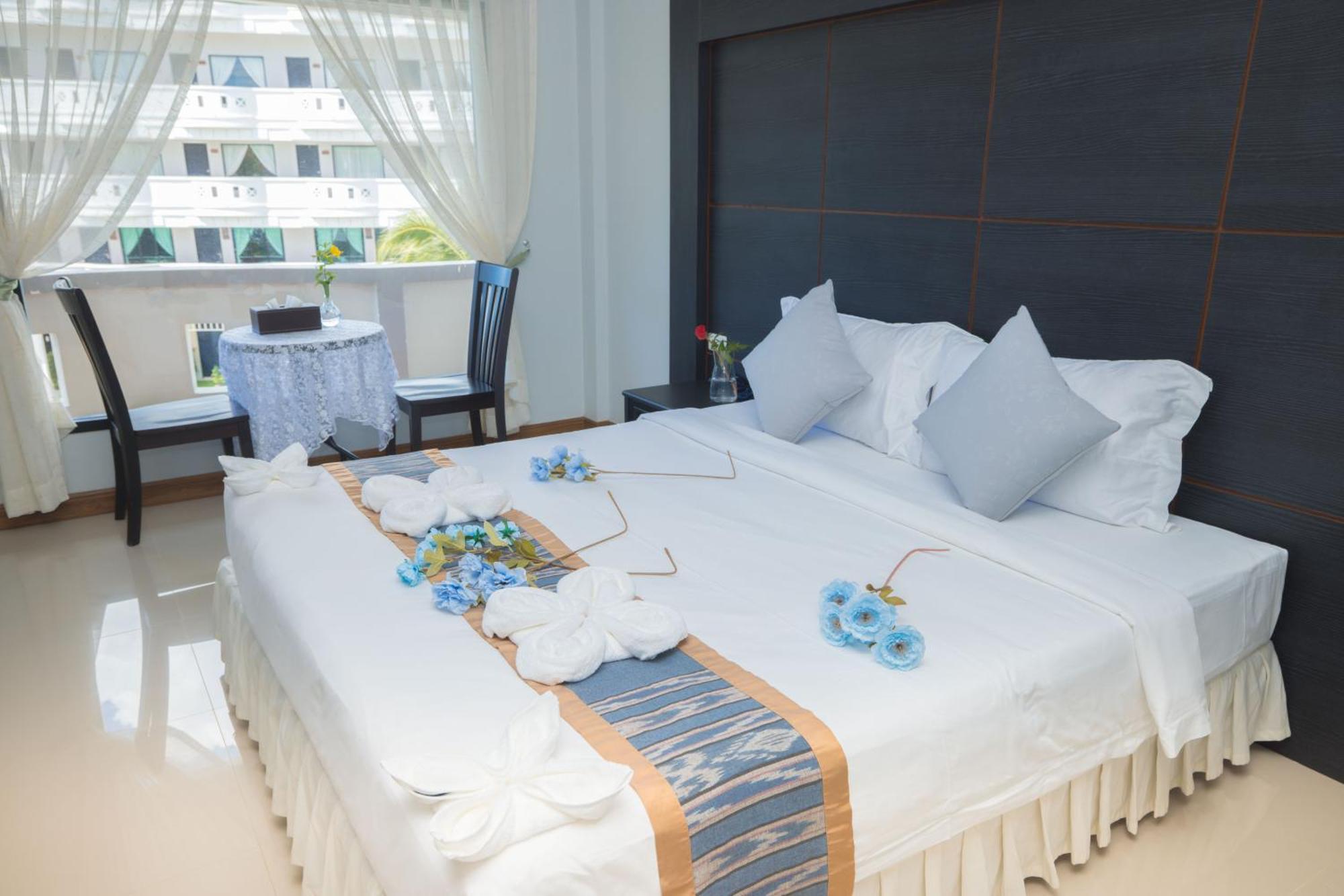 Blue Carina Hotel Пхукет Экстерьер фото