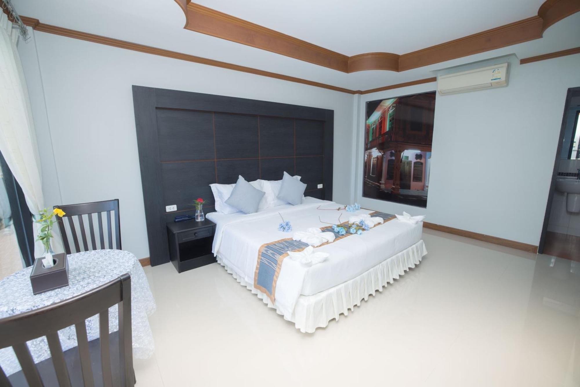 Blue Carina Hotel Пхукет Экстерьер фото
