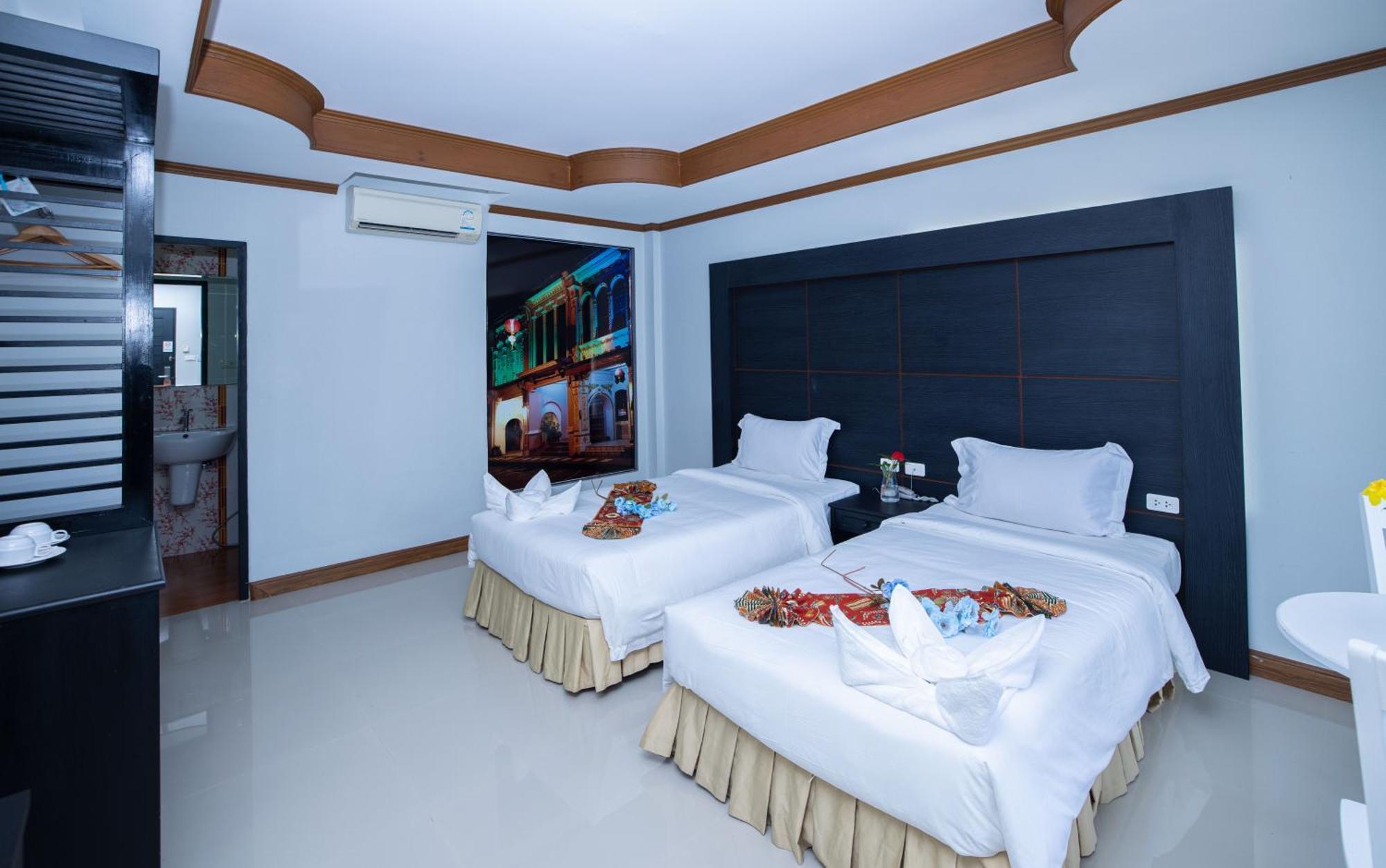 Blue Carina Hotel Пхукет Экстерьер фото