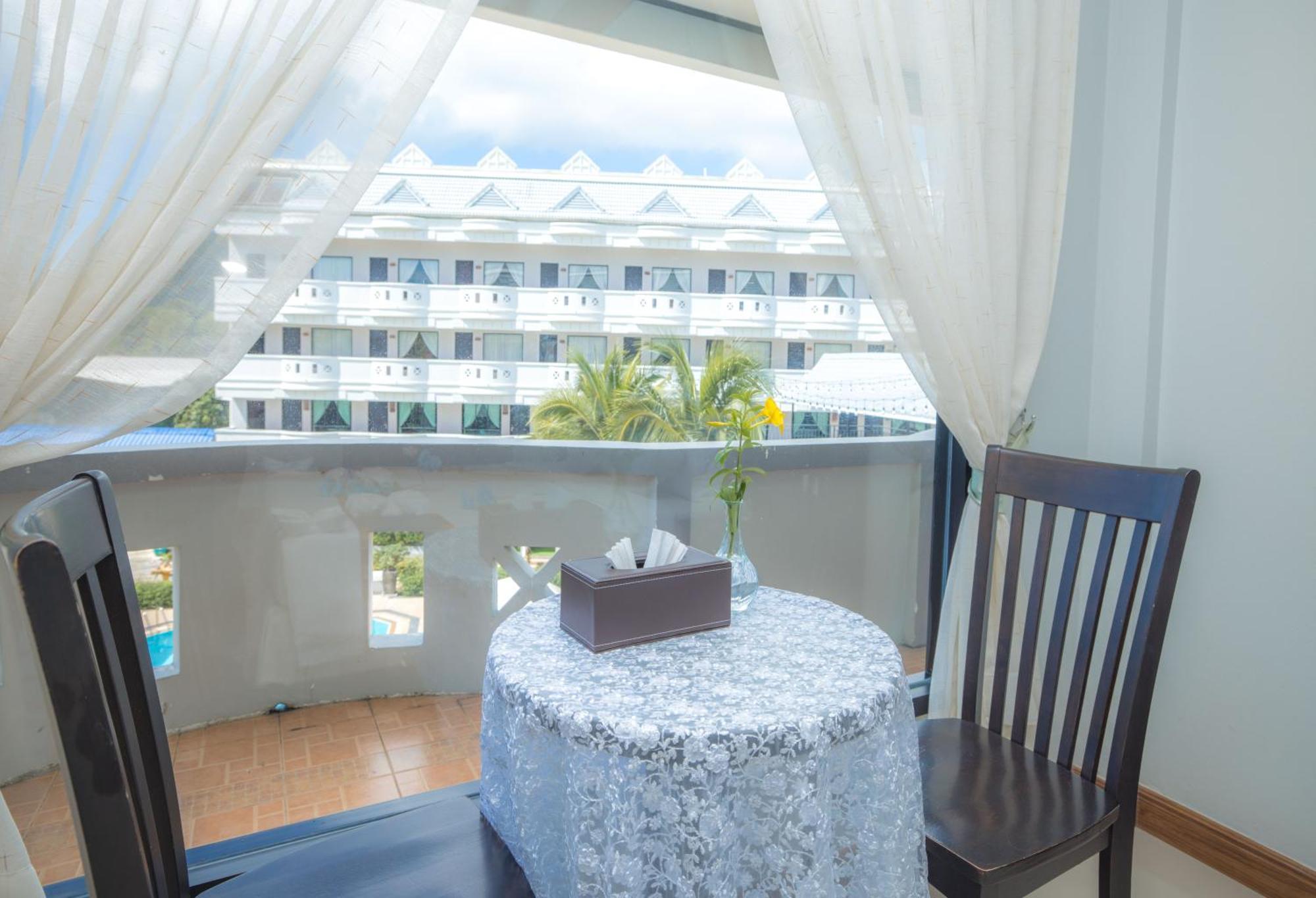 Blue Carina Hotel Пхукет Экстерьер фото